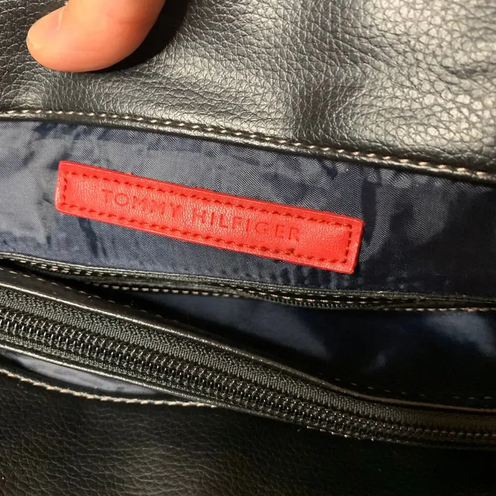 Tommy Hilfiger Women's Tote Navy Blue Handbags